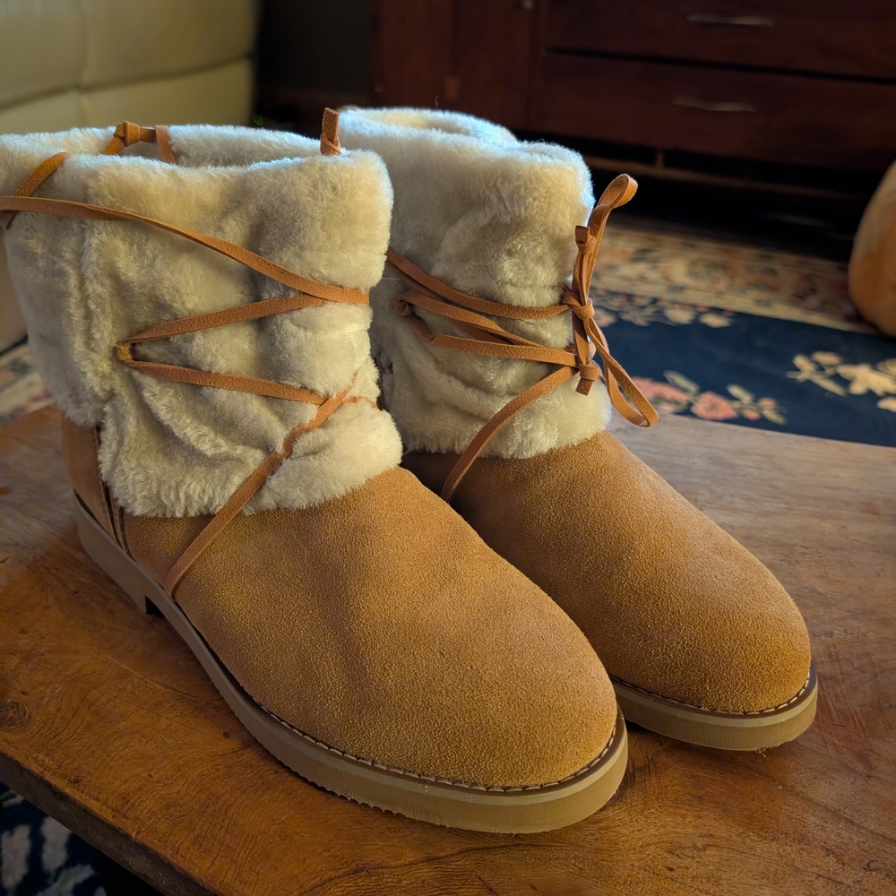 NWT Style & Co. Tan Faux Fur Ankle Boots. Never Worn